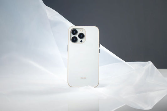 iGlaze Slim Hardshell Case for iPhone 13